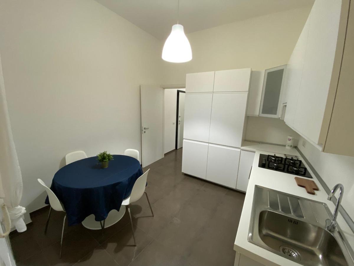 קליארי Premium Apartment City Center מראה חיצוני תמונה